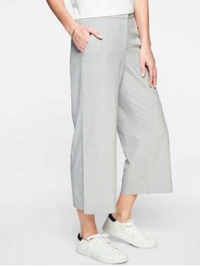 Athleta Tribeca Crop Pants in Light Grey
